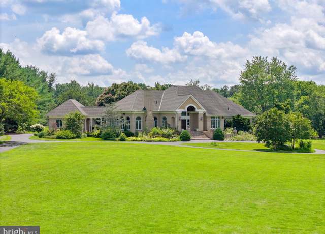 Property at 12040 Wright Ln, Bristow, VA 20136, 5 beds, 3.5 baths