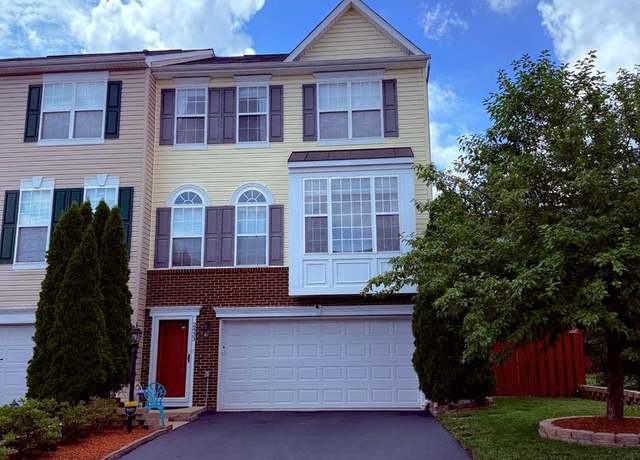 Property at 2433 Battery Hill Cir, Woodbridge, VA 22191, 4 beds, 3.5 baths