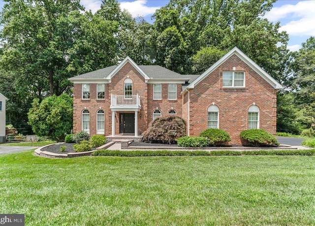 Property at 216 Walker Way, Newark, DE 19711, 4 beds, 2.5 baths