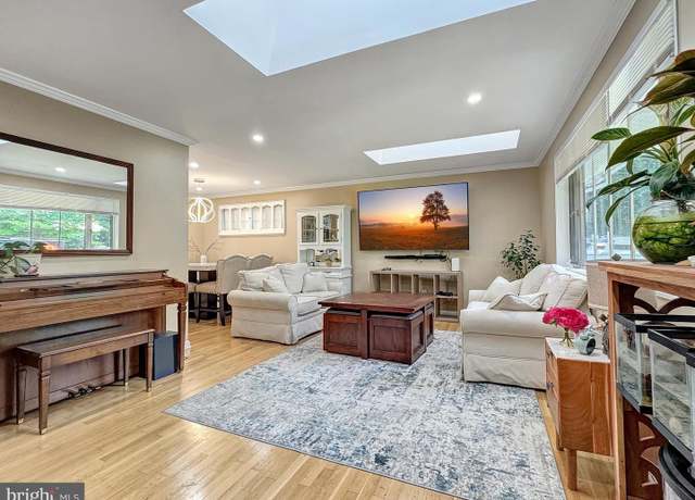 Property at 2408 Lillian Dr, Silver Spring, MD 20902, 4 beds, 3 baths