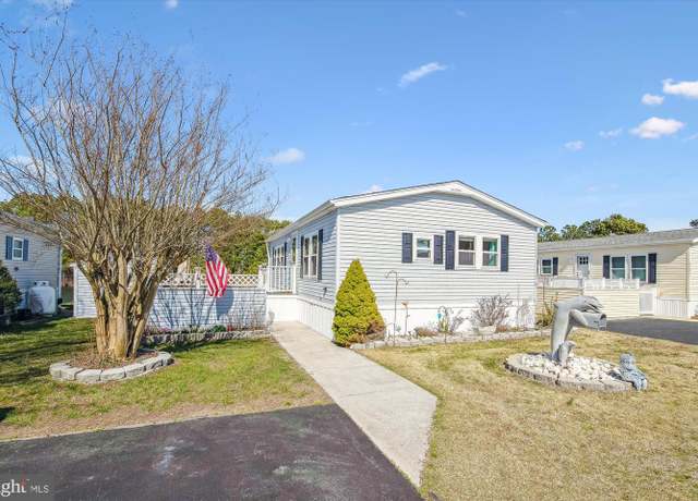 Property at 8801 Bay Ridge Dr, Berlin, MD 21811, 2 beds, 1 bath