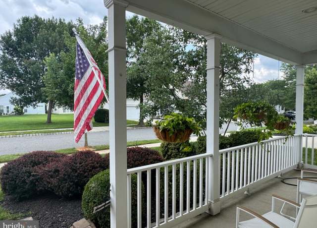 Property at 22 Wolverton Pl, Delanco, NJ 08075, 2 beds, 2 baths