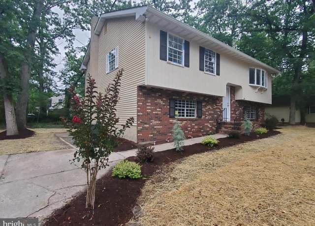 Property at 2101 N Lakeshore Dr, Browns Mills, NJ 08015, 3 beds, 2 baths