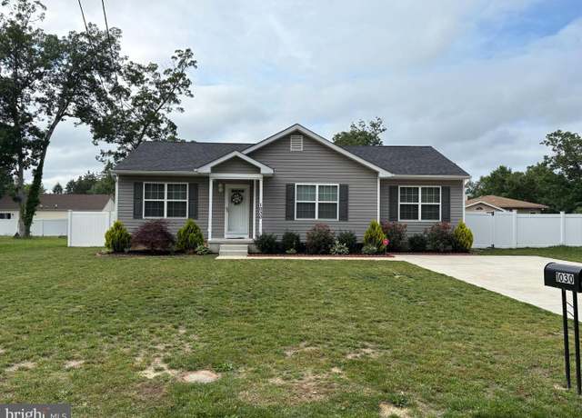 Property at 1030 Cambridge Pl, Vineland, NJ 08360, 3 beds, 2 baths