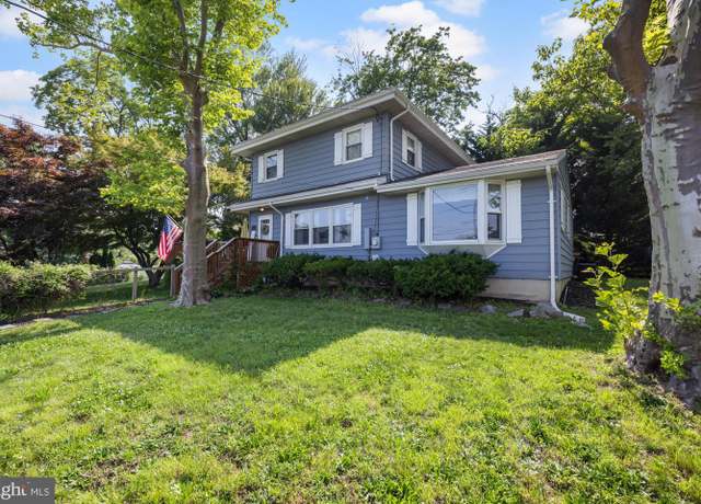 Property at 200 Crestview Ave, Blackwood, NJ 08012, 4 beds, 2 baths