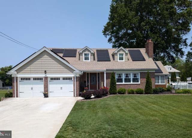Property at 150 Mercer Ave, Sewell, NJ 08080, 3 beds, 3 baths