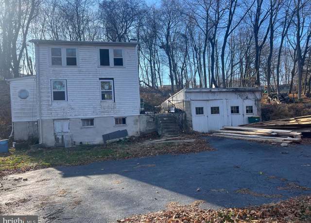 Property at 302 Wertzville Rd, Enola, PA 17025, 3 beds, 1 bath