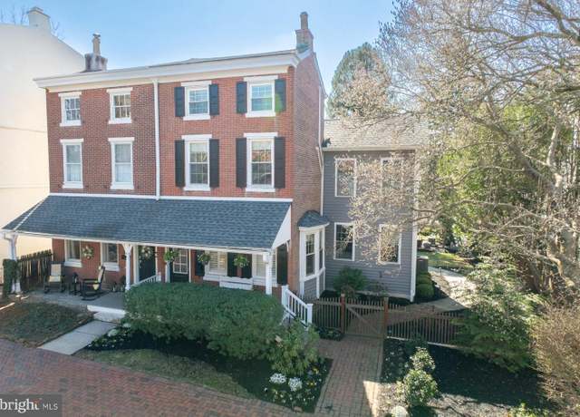 Property at 118 E Biddle St, West Chester, PA 19380, 4 beds, 4.5 baths