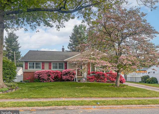 Property at 3735 Donegal Ln, Brookhaven, PA 19015, 3 beds, 2 baths