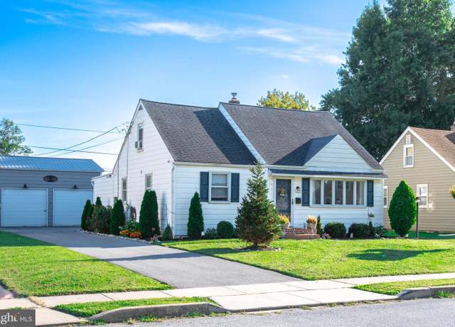 Property at 3440 Victor Ave, Brookhaven, PA 19015, 3 beds, 2 baths