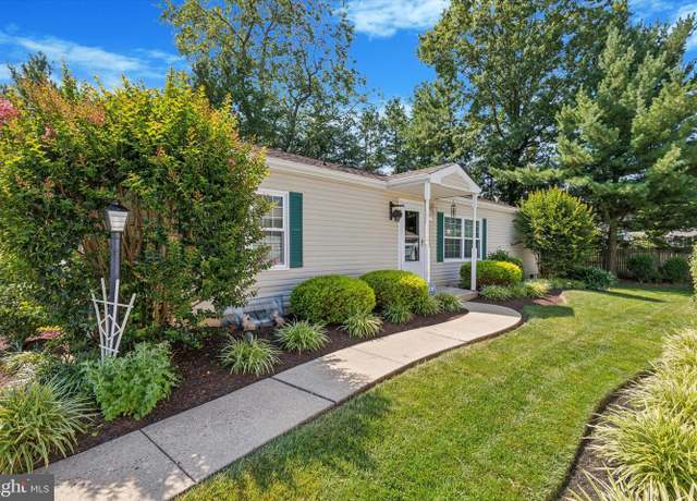Property at 1095 Jfk Dr, North Wales, PA 19454, 3 beds, 2 baths