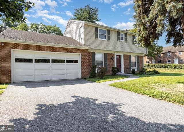 Property at 770 Colonial Ave, York, PA 17403, 4 beds, 2.5 baths