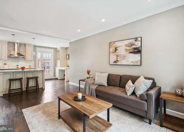 Property at 2802 S Columbus St Unit A2, Arlington, VA 22206, 2 beds, 2 baths