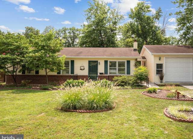 Property at 102 Maloy Dr, Winchester, VA 22602, 2 beds, 2 baths