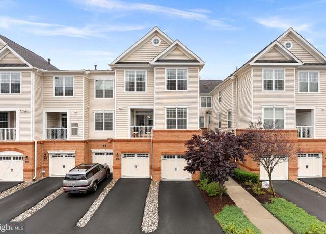 Property at 23230 Milltown Knoll Sq #106, Ashburn, VA 20148, 2 beds, 2.5 baths