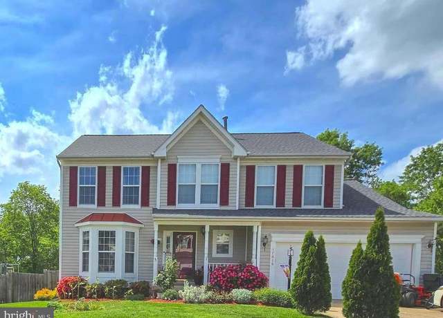 Property at 17616 Chisholm Ln, Dumfries, VA 22026, 5 beds, 3.5 baths