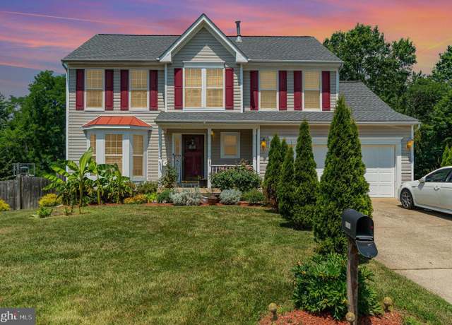 Property at 17616 Chisholm Ln, Dumfries, VA 22026, 5 beds, 3.5 baths