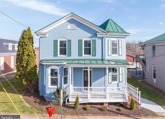 Property at 213 N George St, Charles Town, WV 25414, 4 beds, 2 baths