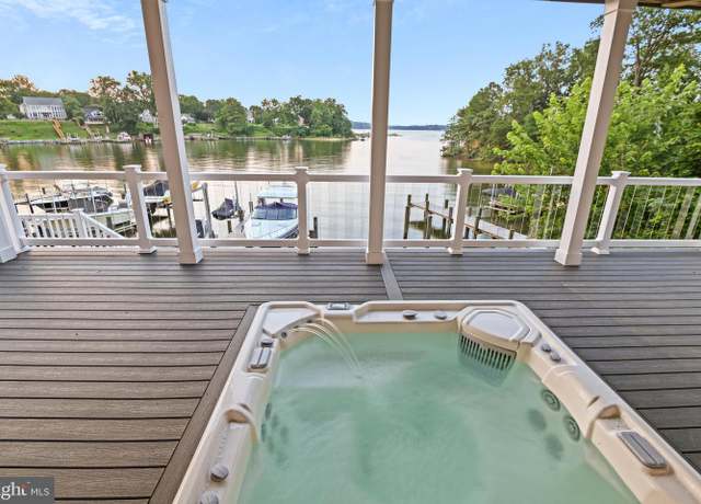Property at 404 Alameda Pkwy, Arnold, MD 21012, 4 beds, 4.5 baths