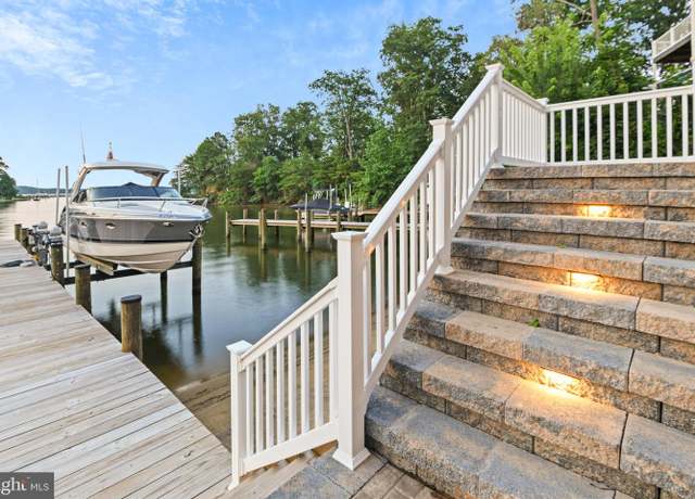 Property at 404 Alameda Pkwy, Arnold, MD 21012, 4 beds, 4.5 baths