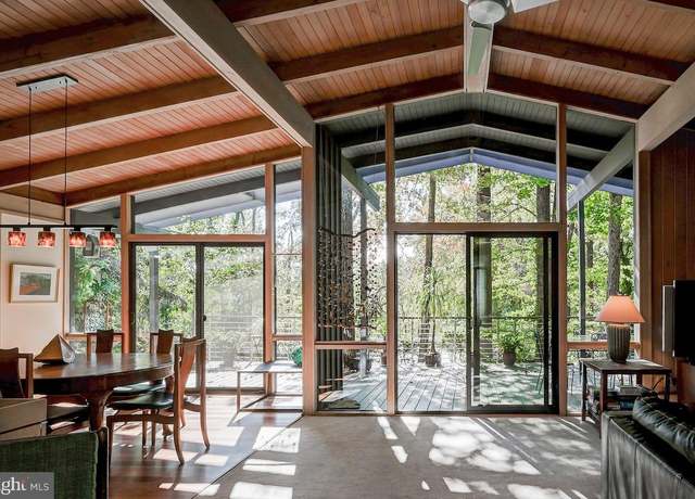 Property at 6016 Terrace Rd, Baltimore, MD 21209, 4 beds, 3.5 baths