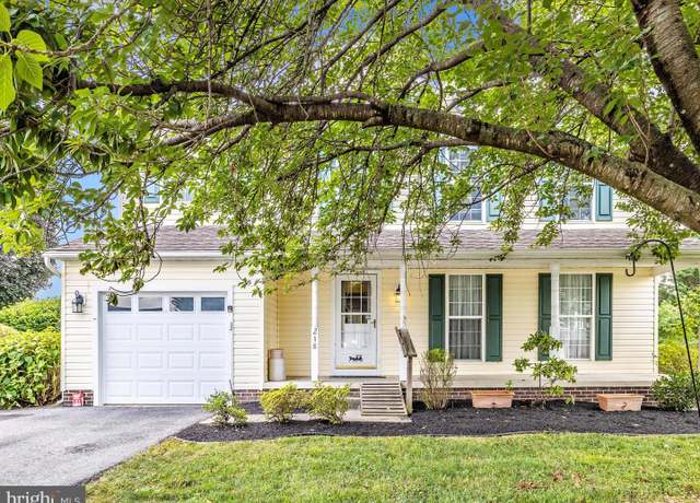 Property at 218 Albany Ave W, Walkersville, MD 21793, 4 beds, 3.5 baths