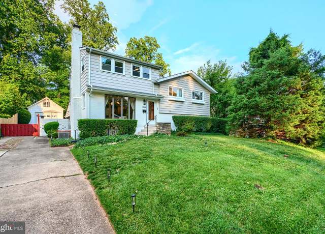 Property at 9713 Holmhurst Rd, Bethesda, MD 20817, 6 beds, 4.5 baths