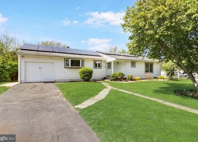 Property at 71 Nancy Ln, Ewing, NJ 08638, 4 beds, 1.5 baths