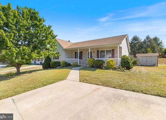 Property at 15 Brandywine Ct, Littlestown, PA 17340, 3 beds, 2.5 baths