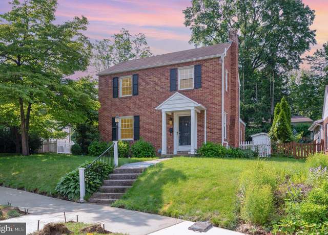 Property at 1707 Lincoln St, Camp Hill, PA 17011, 2 beds, 1.5 baths