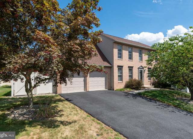 Property at 41 Willow Dr, Enola, PA 17025, 4 beds, 3.5 baths