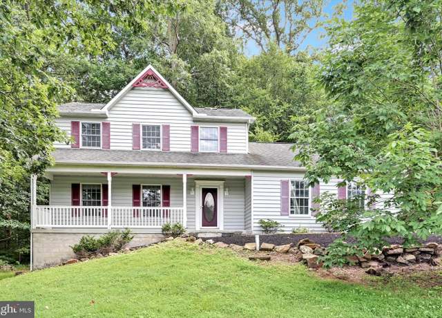 Property at 121 Lovell Ln, Glenmoore, PA 19343, 3 beds, 2.5 baths