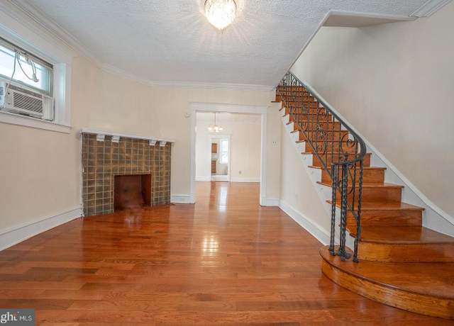 Property at 17 Elm Ave, Upper Darby, PA 19082, 4 beds, 2 baths