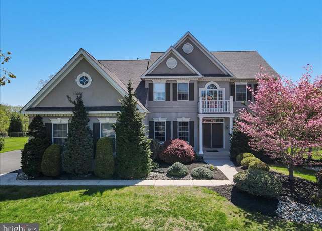 Property at 3370 Courtney Dr, Center Valley, PA 18034, 4 beds, 3.5 baths