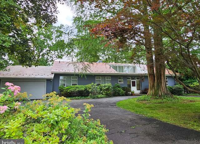 Property at 1426 Bryant Ln, Meadowbrook, PA 19046, 3 beds, 2.5 baths