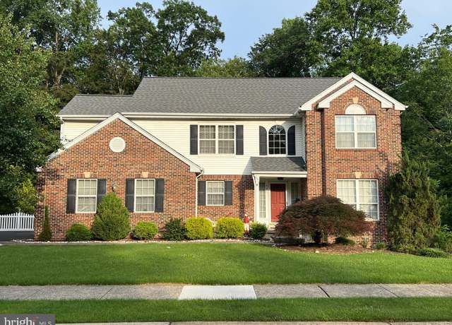 Property at 401 Aspen Ln, Hatboro, PA 19040, 4 beds, 2.5 baths