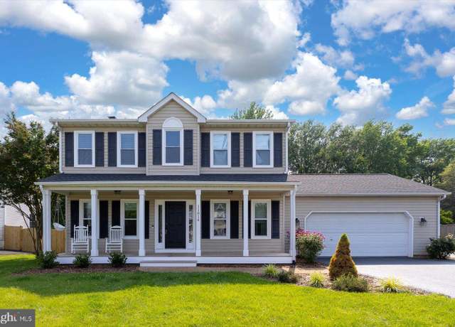 Property at 11814 Arbor Glen Dr, Fredericksburg, VA 22407, 3 beds, 2.5 baths