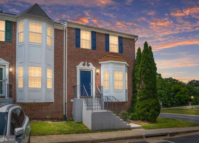 Property at 59 Townes Pl, Fredericksburg, VA 22405, 4 beds, 3.5 baths