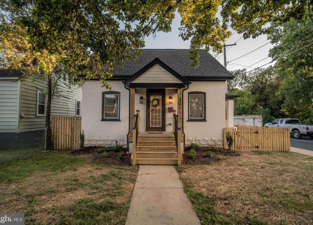 Property at 301 Liberty Ave, Winchester, VA 22601, 3 beds, 2 baths