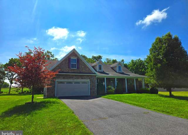 Property at 1247 Crushed Apple Dr, Martinsburg, WV 25403, 4 beds, 2 baths