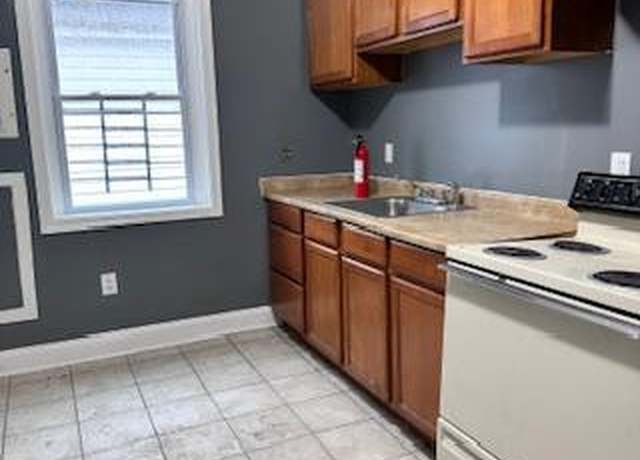 Property at 2536 Washington Blvd, Baltimore, MD 21230, 4 beds, 4 baths
