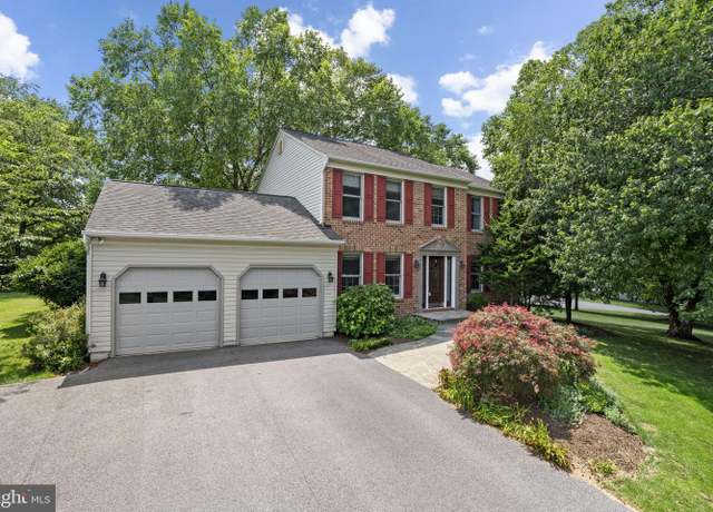 Property at 1285 Lancaster Dr, Eldersburg, MD 21784, 4 beds, 2.5 baths