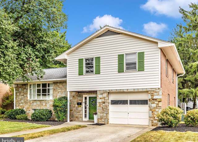 Property at 703 Wyngate Dr, Frederick, MD 21701, 4 beds, 2.5 baths