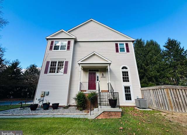 Property at 20419 Ivybridge Ct, Montgomery Village, MD 20886, 3 beds, 2.5 baths