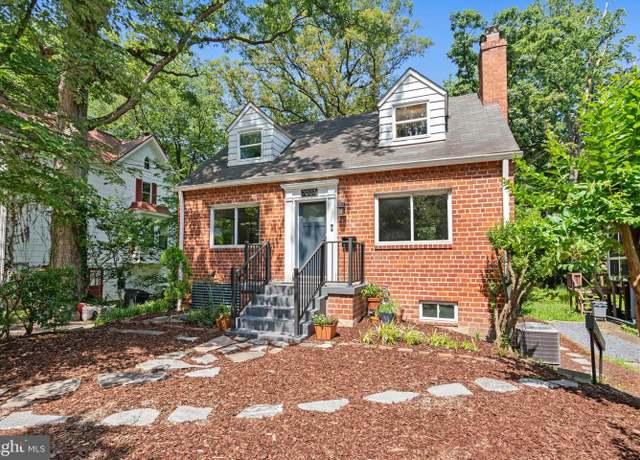 Property at 7007 Poplar Ave, Takoma Park, MD 20912, 4 beds, 3 baths