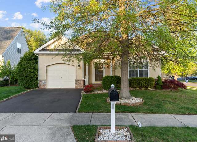 Property at 102 Glengarry Ln, Hainesport, NJ 08036, 2 beds, 2 baths