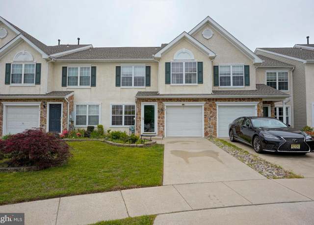 Property at 8 Saw Mill Dr, Mount Laurel, NJ 08054, 3 beds, 2.5 baths