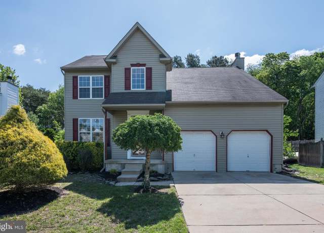Property at 28 Hidden Dr, Blackwood, NJ 08012, 3 beds, 2 baths