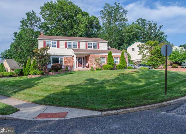 Property at 12 Palmer Ct, Sewell, NJ 08080, 4 beds, 2.5 baths