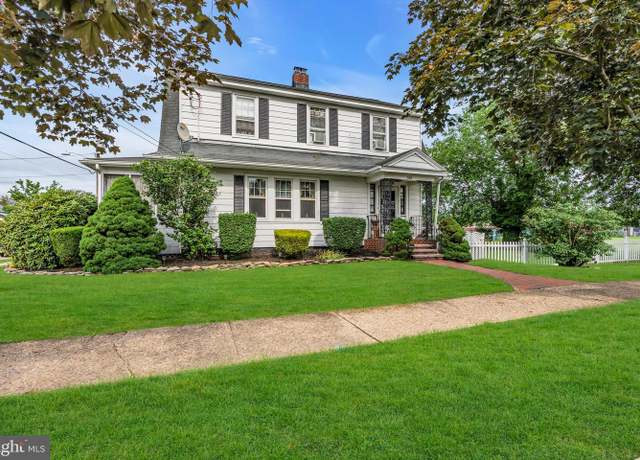 Property at 302 Chewalla Blvd, Hamilton, NJ 08619, 3 beds, 1.5 baths